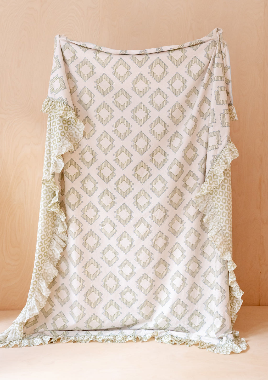 Cotton Duvet Cover & Pillowcases Set in Green Diamond