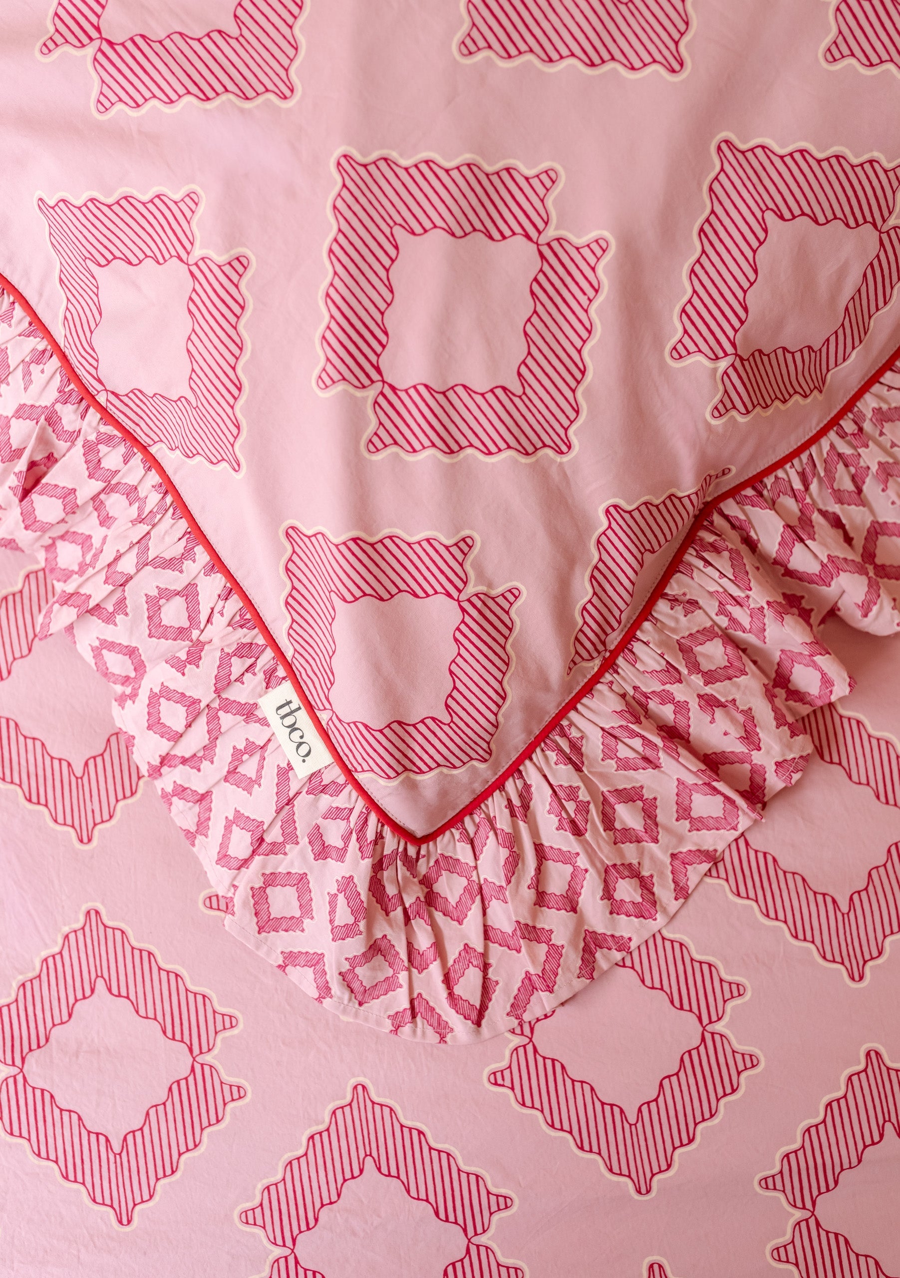 Cotton Duvet Cover & Pillowcases Set in Pink Diamond