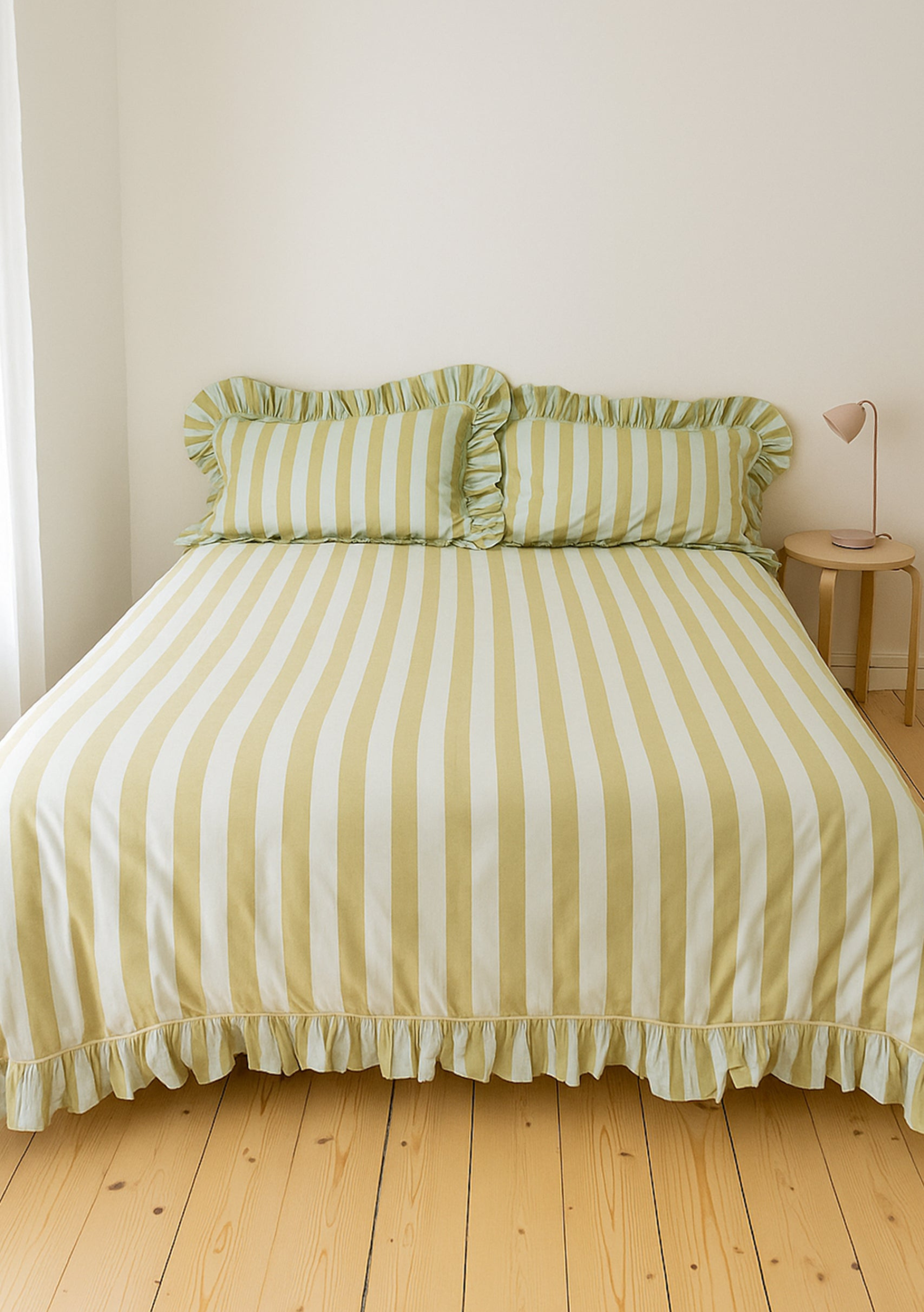 Cotton Duvet Cover & Pillowcases Set in Mint Stripe