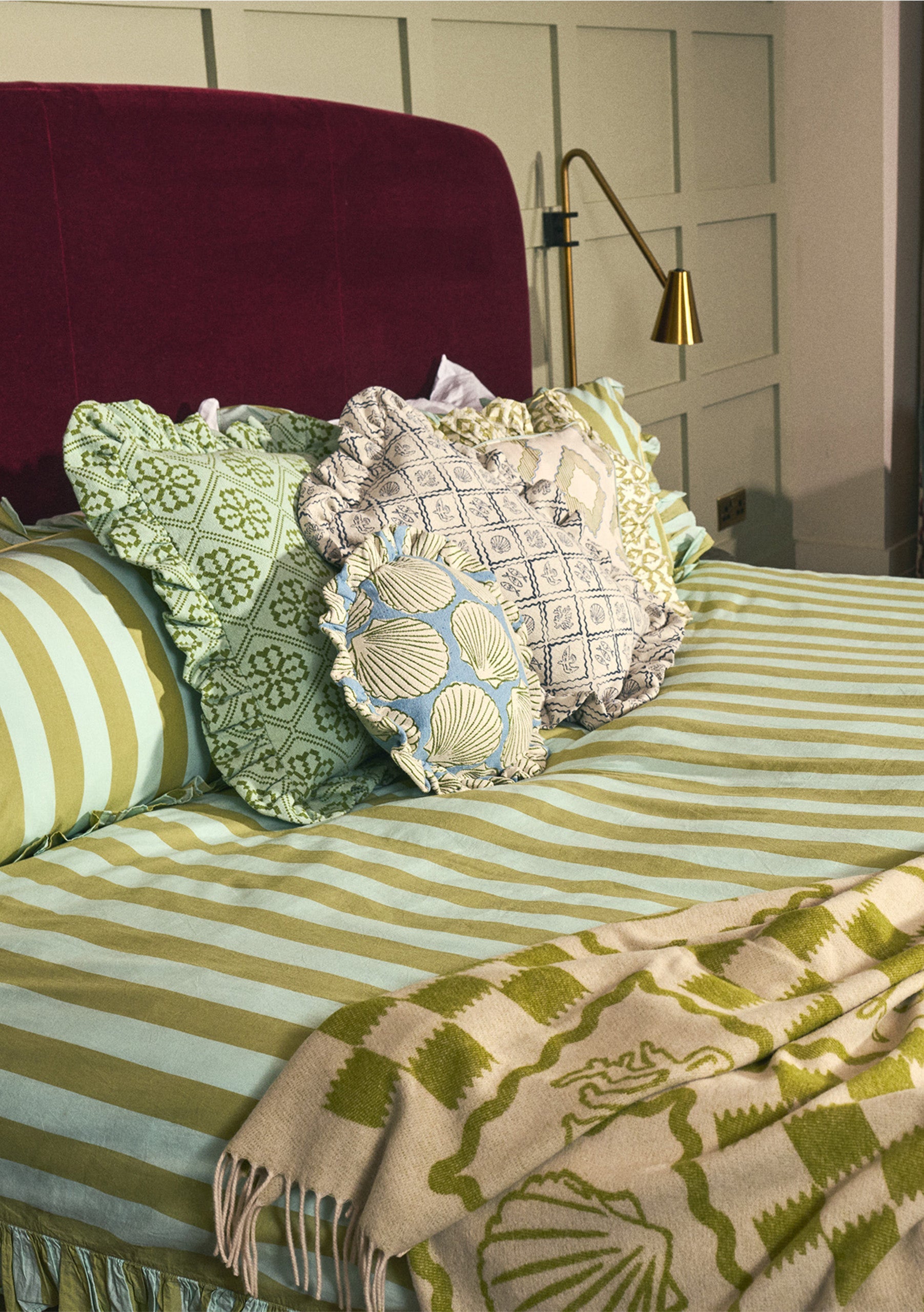 Cotton Duvet Cover & Pillowcases Set in Mint Stripe